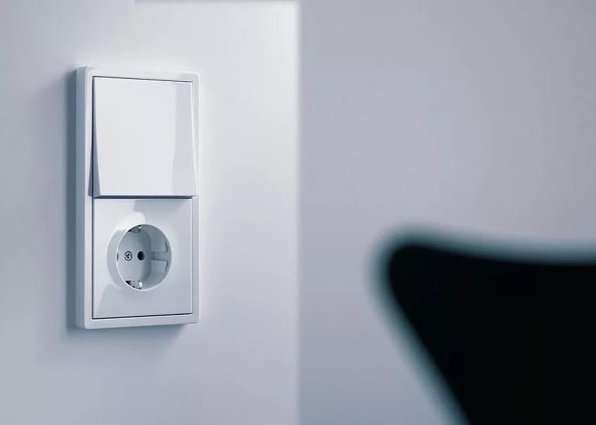 Рамка F100 Белый 2-постовая — 2