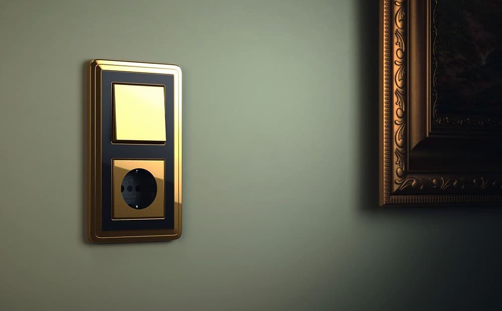 Розетка с защитой от детей Латунь — 3