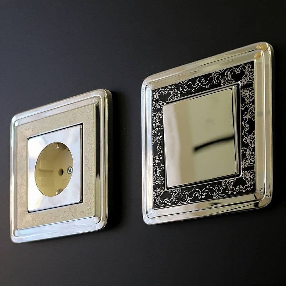 Розетка с з/к и защитой от детей Хром — 2