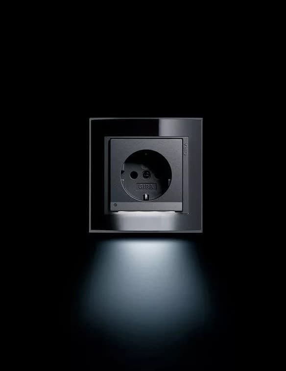 Розетка со светодиодной подсветкой Антрацит — 2