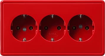 Тройная розетка с заземляющими контактами с формованной накладкой Красный Gira S-color