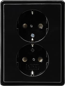 Двойная розетка с заземляющими контактами в комплекте с рамкой, черный Gira S-color 078347